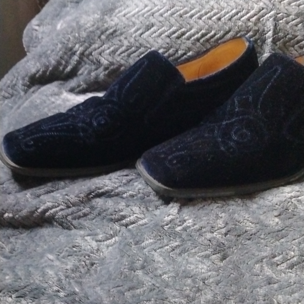 Mens dress shoes